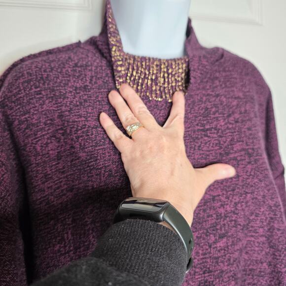 Peace Love World Oversized Turtleneck Burgundy Sweater Sz M - Picture 5 of 9